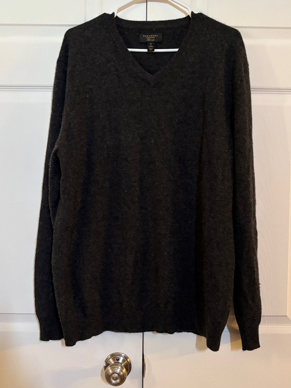 Club Room Men’s XL 100% Cashmere V-Neck Sweater Charcoal Gray Luxury Pullover